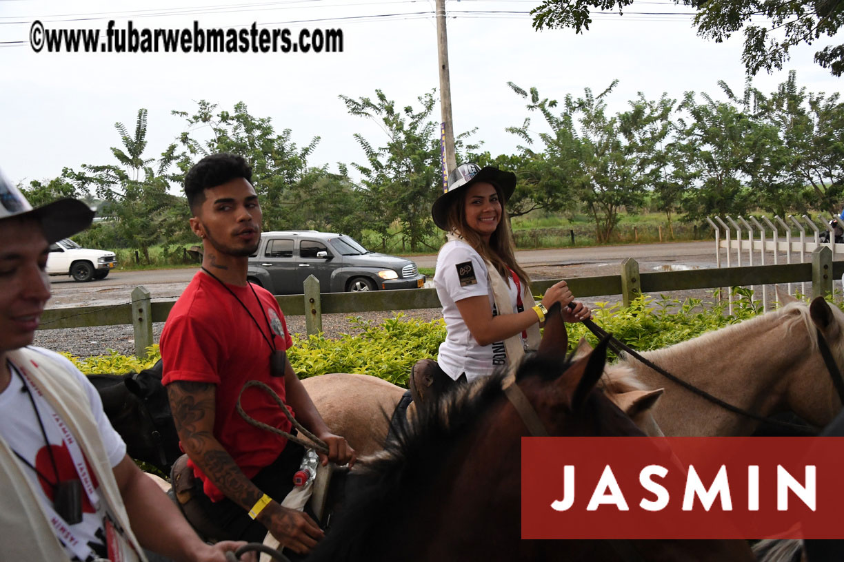 Colunbian Style Horseback Riding Tour