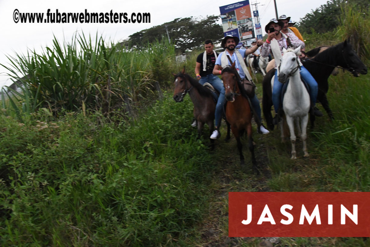 Colunbian Style Horseback Riding Tour