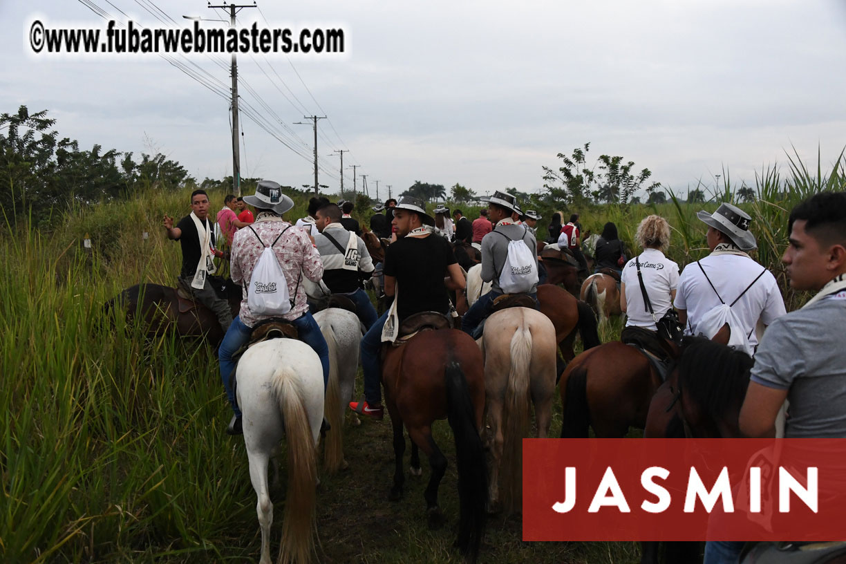 Colunbian Style Horseback Riding Tour