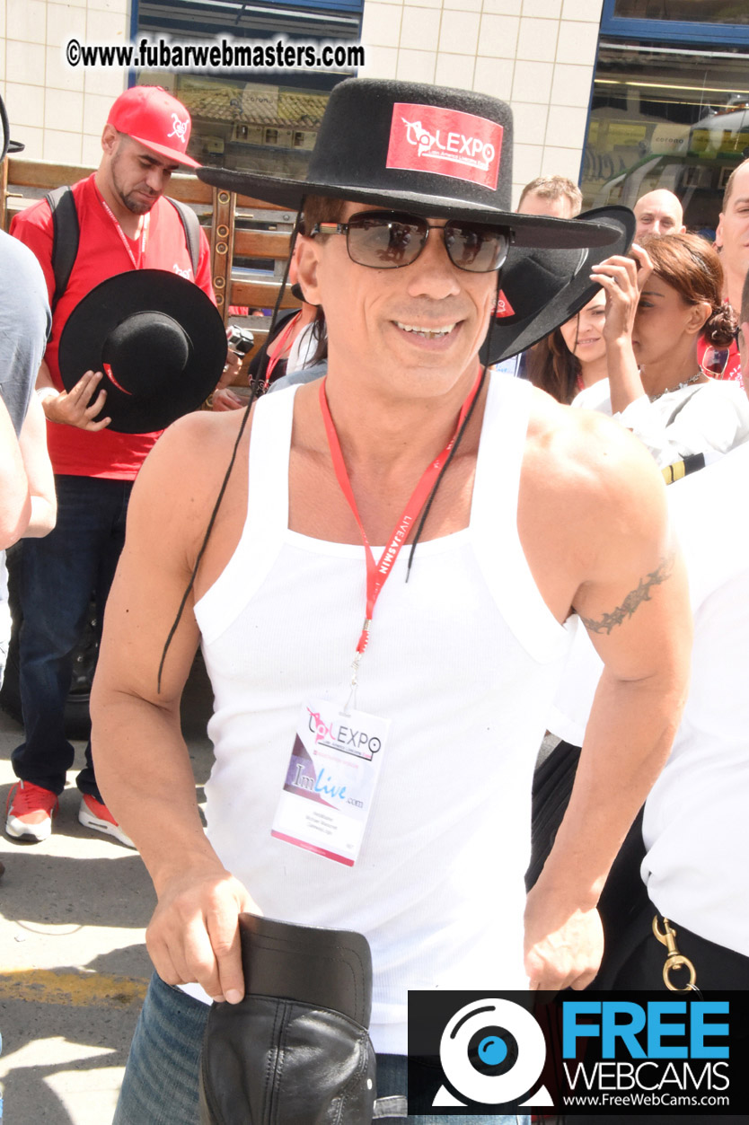 Horseback Riding Colombian style tour