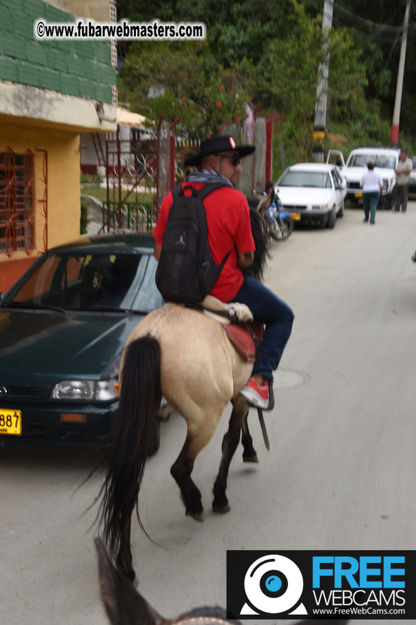 Horseback Riding Colombian style tour