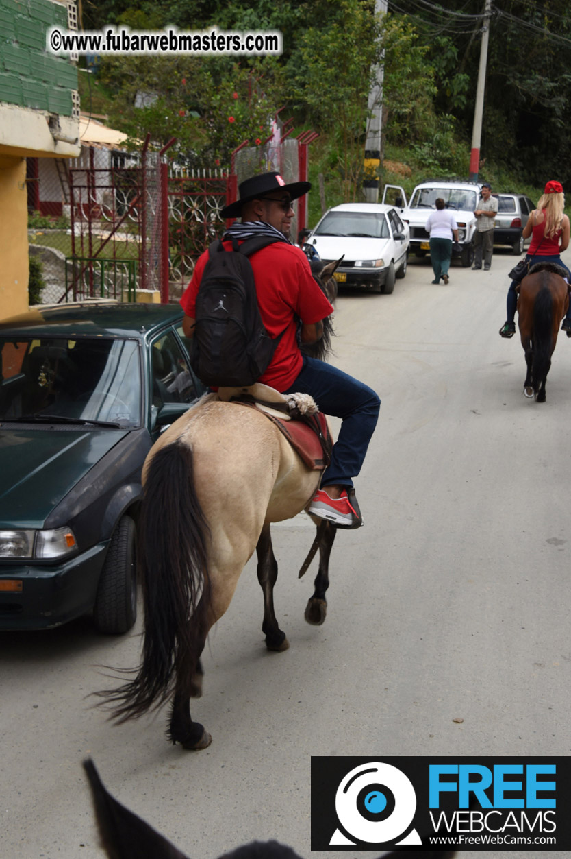 Horseback Riding Colombian style tour