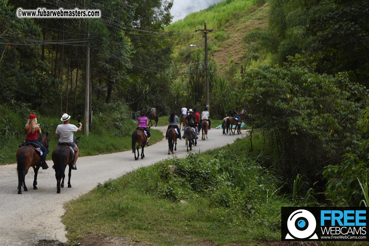 Horseback Riding Colombian style tour