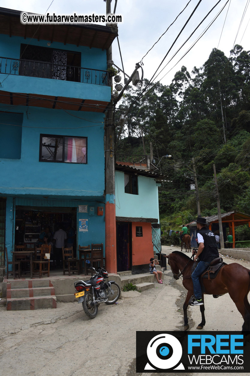 Horseback Riding Colombian style tour