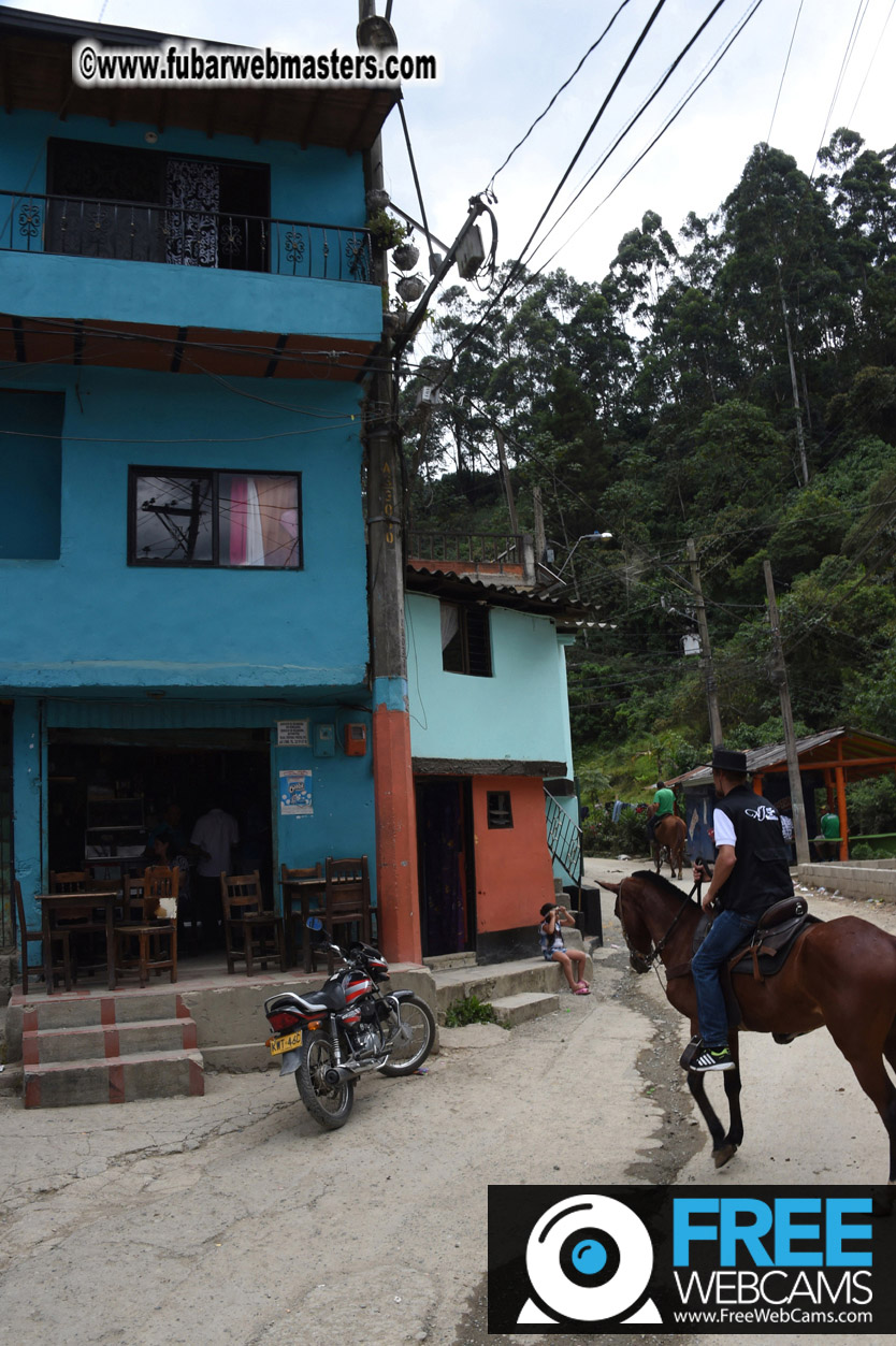Horseback Riding Colombian style tour