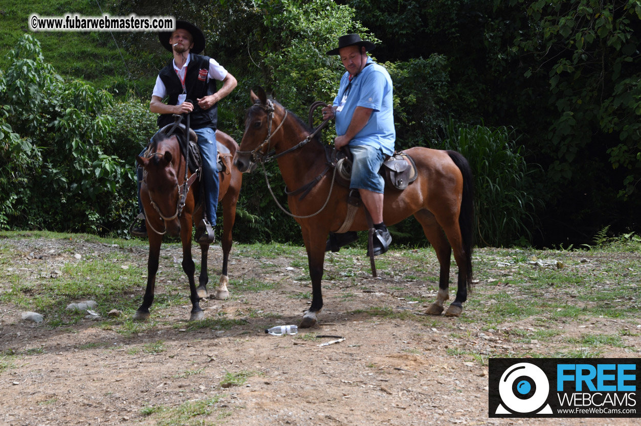 Horseback Riding Colombian style tour