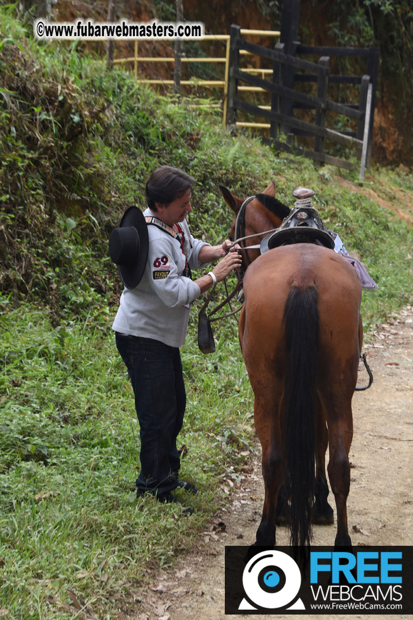 Horseback Riding Colombian style tour