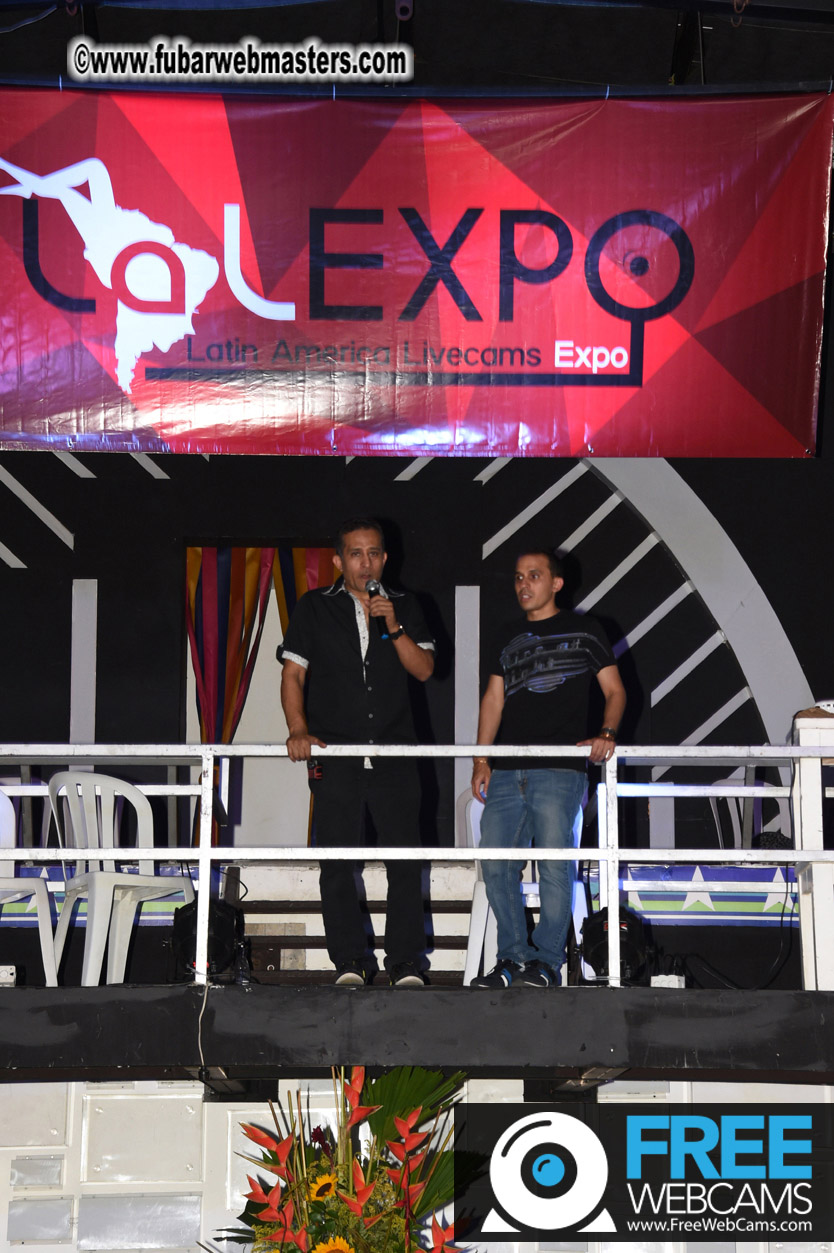 Industry Meet market and cocktails