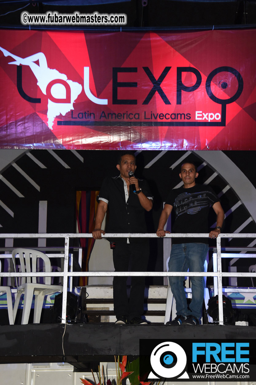 Industry Meet market and cocktails