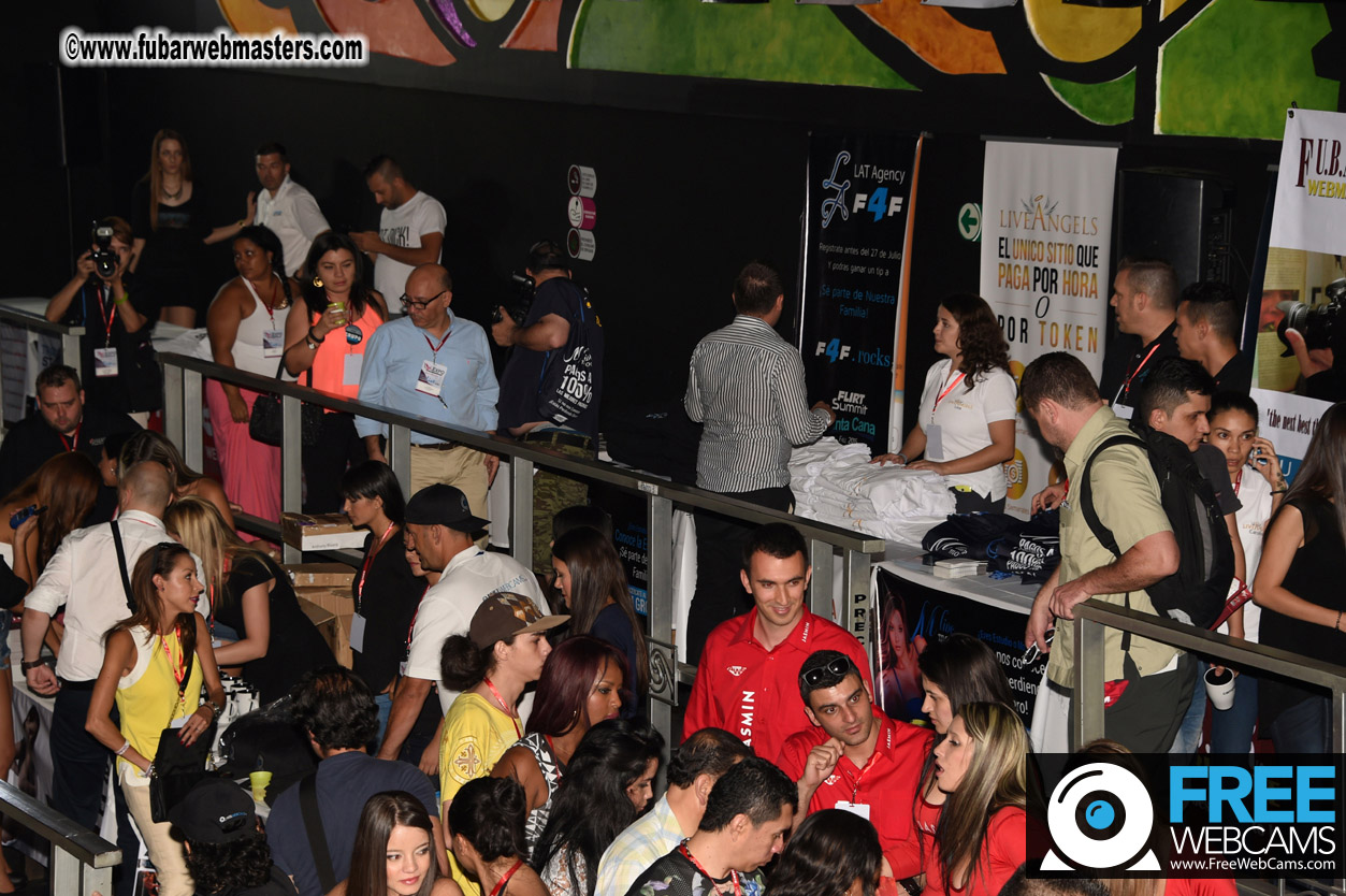 Industry Meet market and cocktails