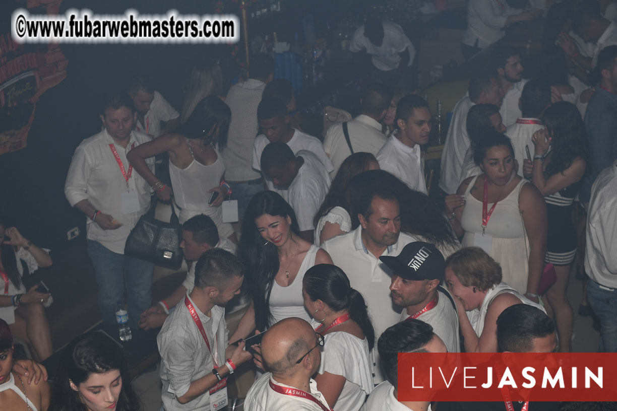FreeWebCams White Party