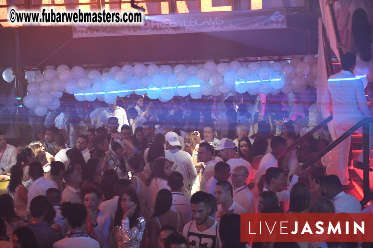 FreeWebCams White Party