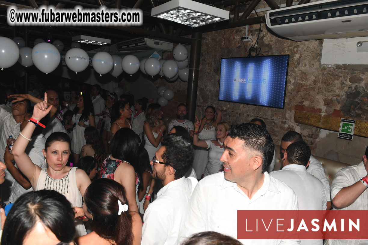 FreeWebCams White Party