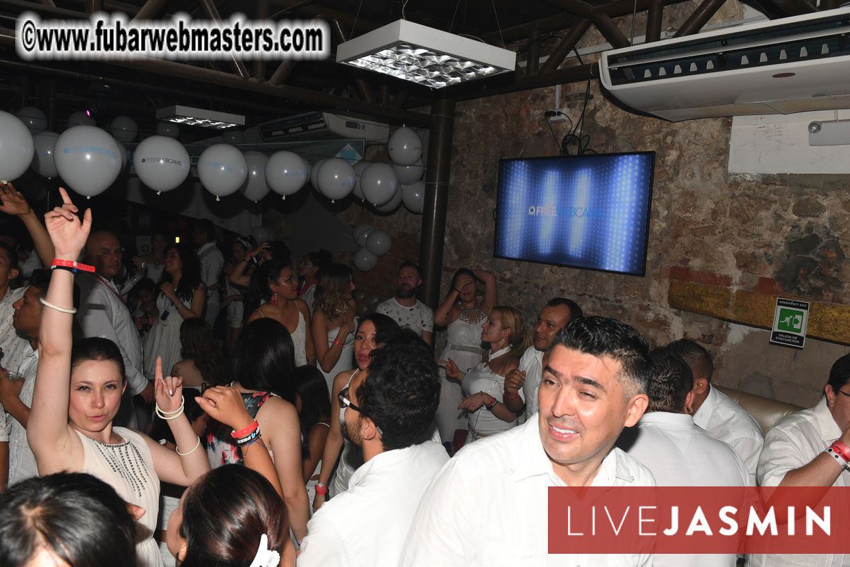 FreeWebCams White Party