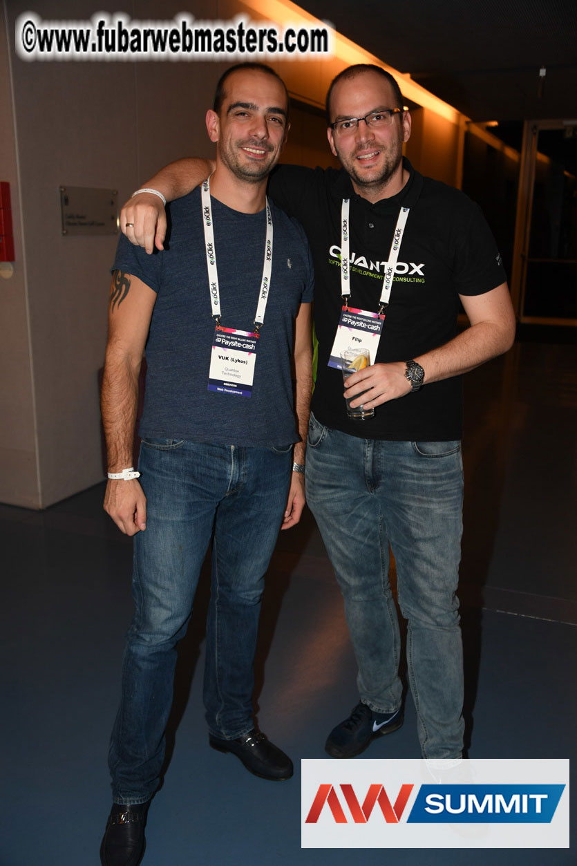 Stripcash Happy Hours