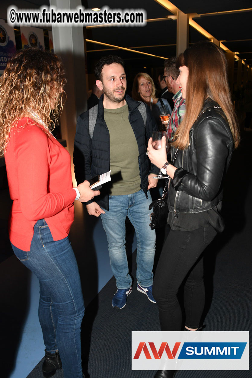 Stripcash Happy Hours