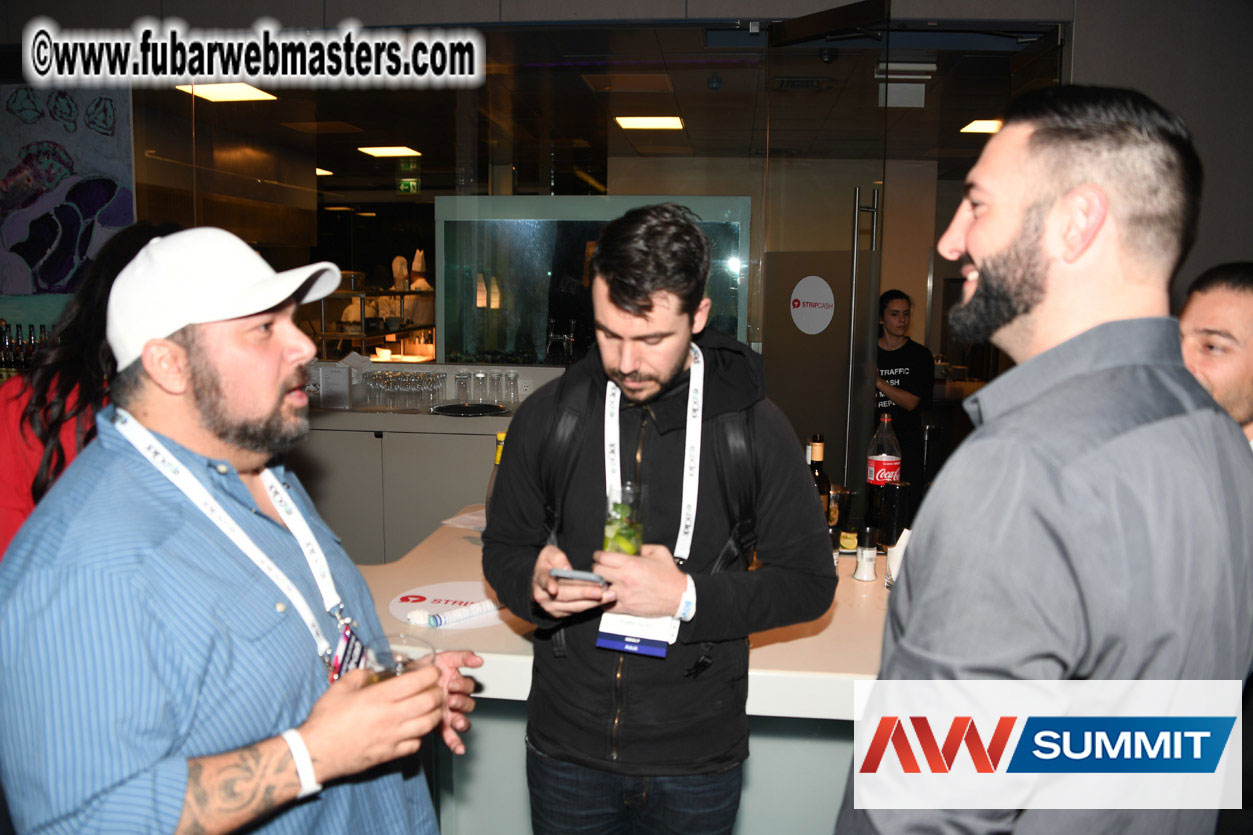 Stripcash Happy Hours