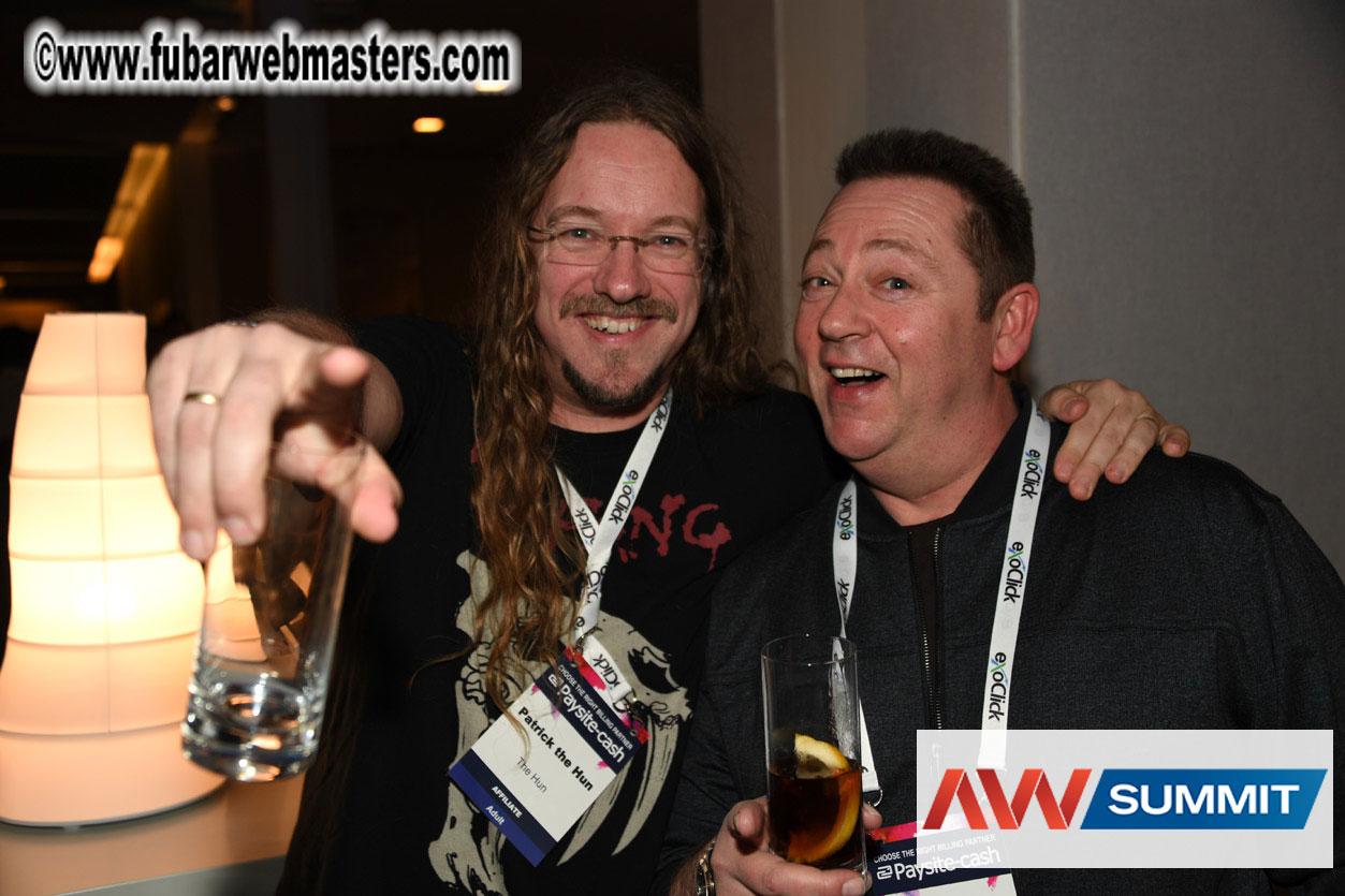 Stripcash Happy Hours