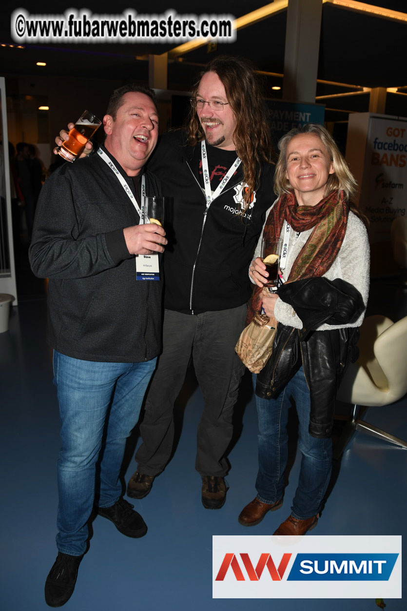 Stripcash Happy Hours