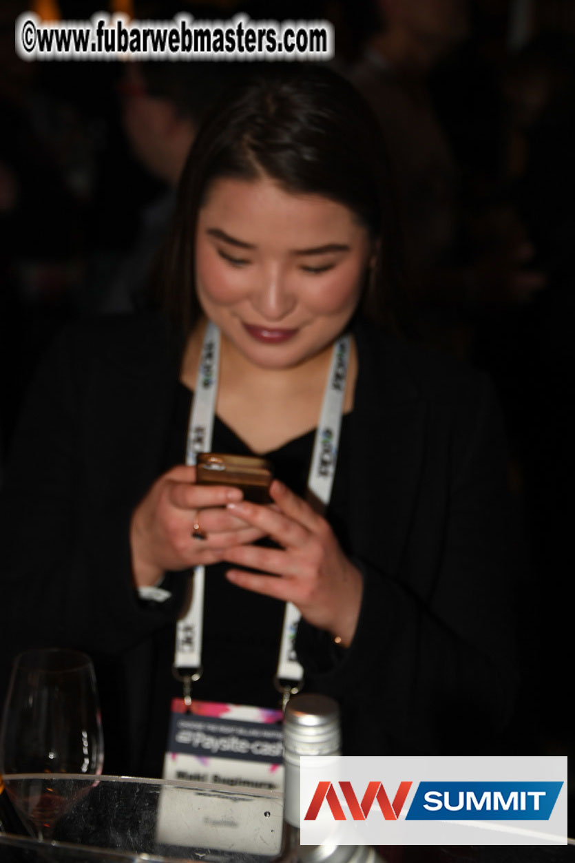 Stripcash Happy Hours