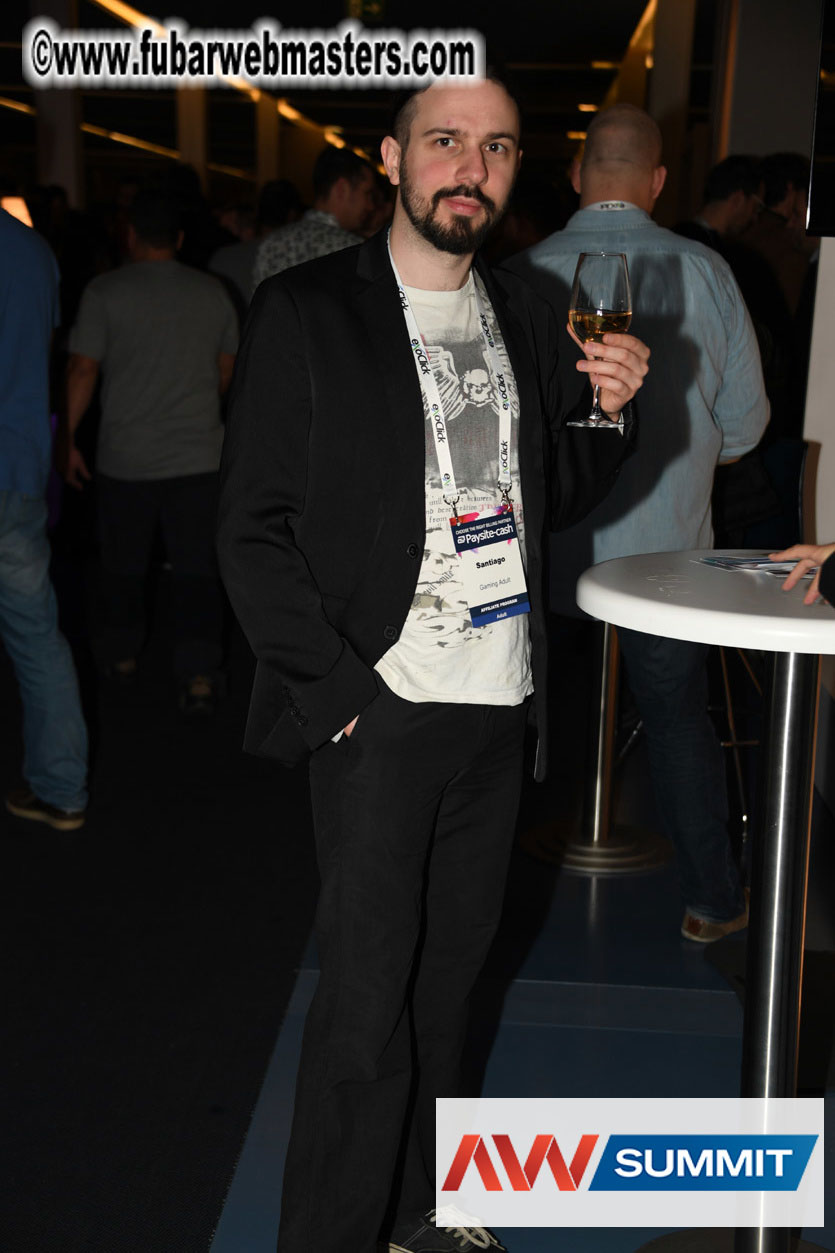 Stripcash Happy Hours