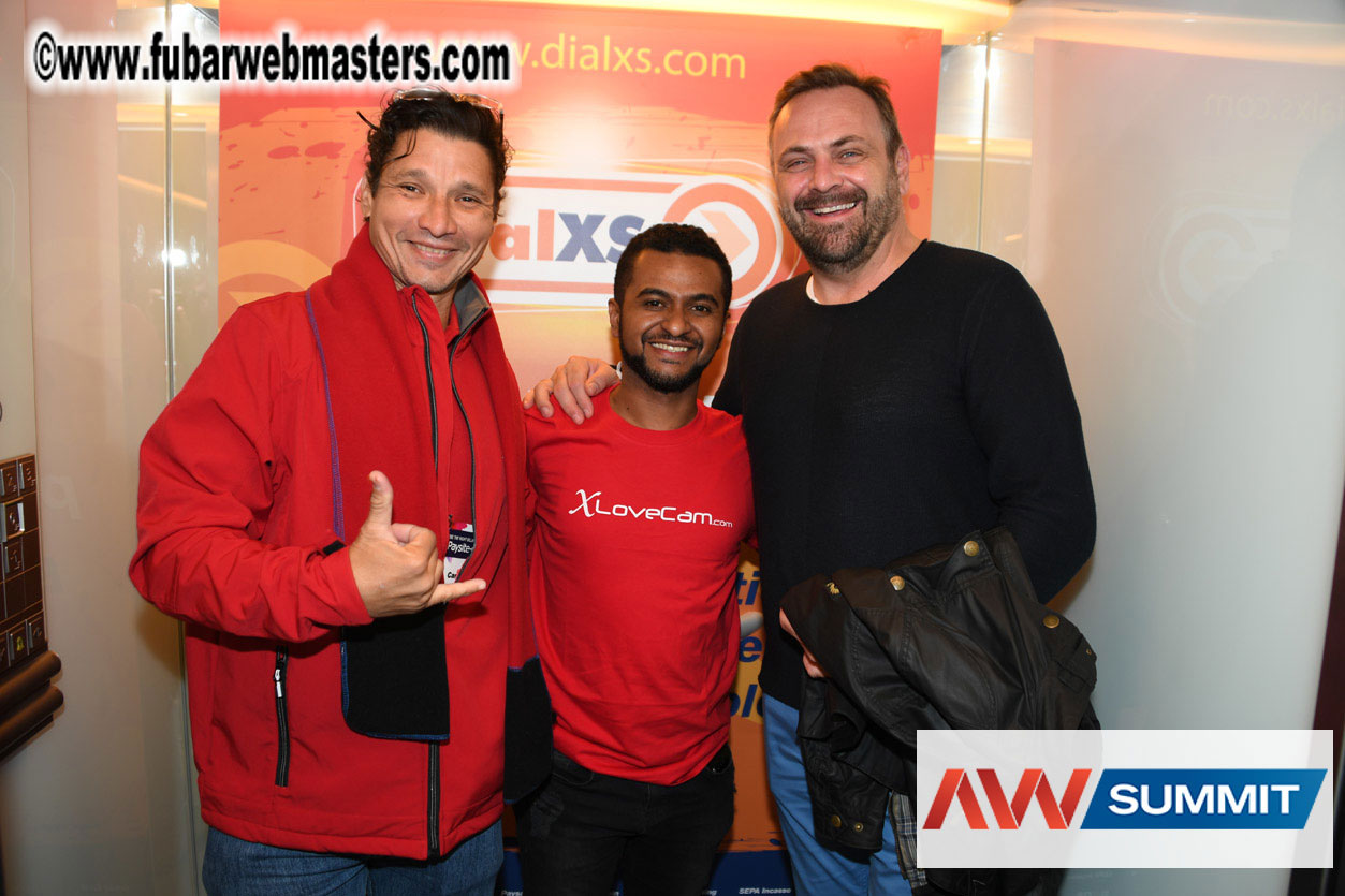 Stripcash Happy Hours