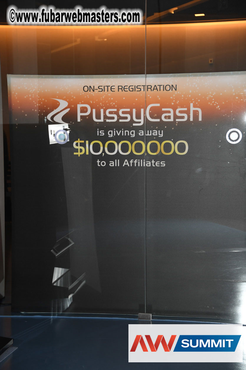 Stripcash Happy Hours