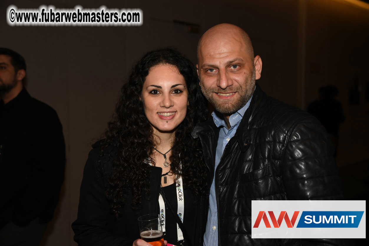 Stripcash Happy Hours