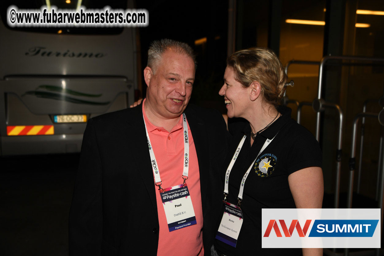 Stripcash Happy Hours