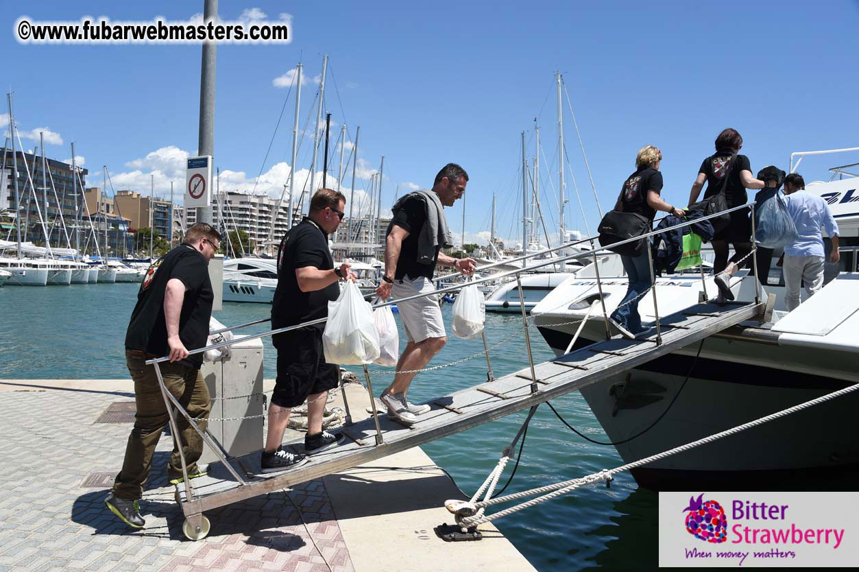 Boattrip with cool drinks & hot girls