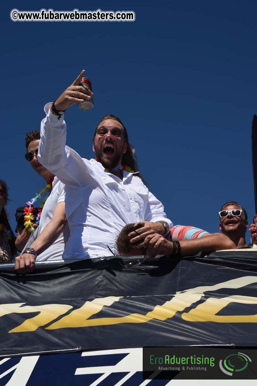 Boattrip with cool drinks & hot girls