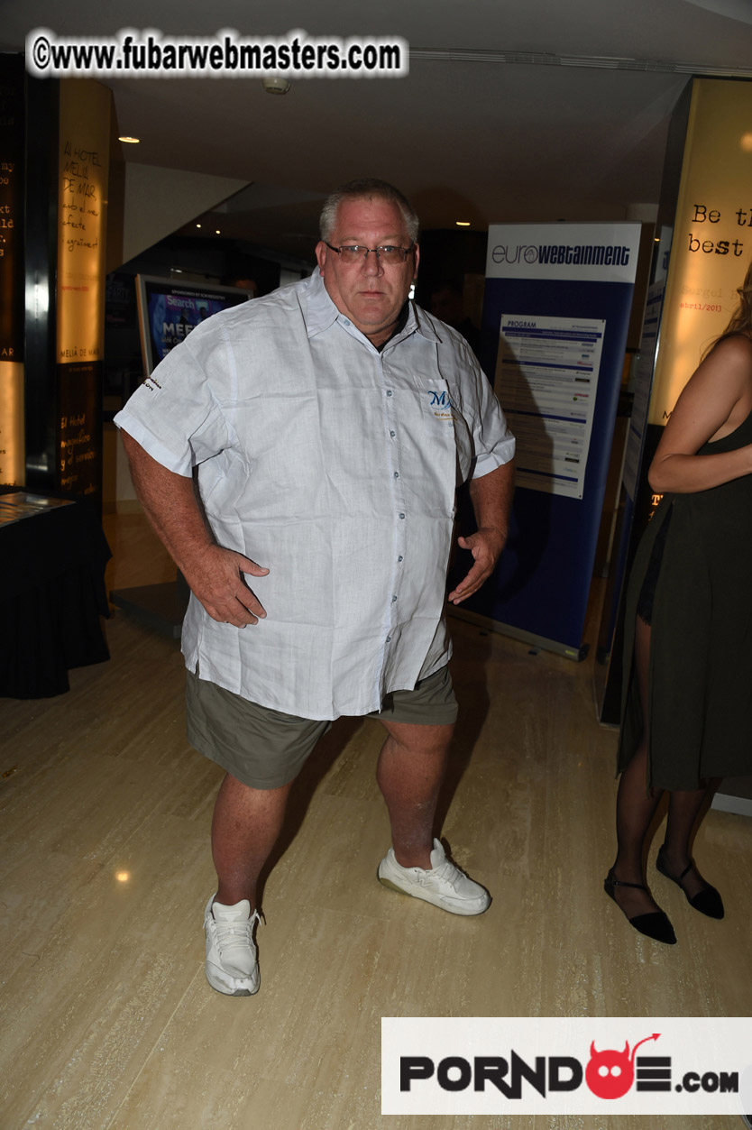 Registration & Arrivals