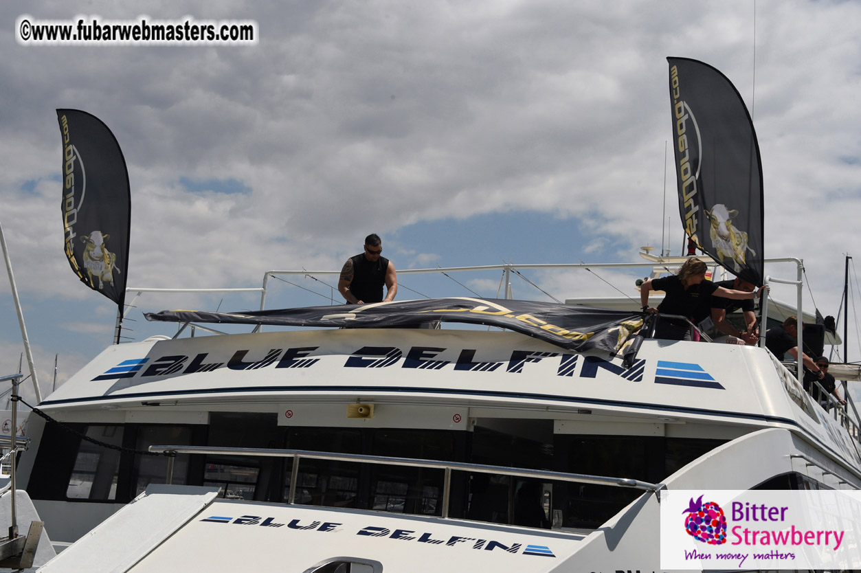 Boat trip with cool drinks & hot girls