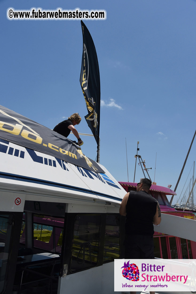 Boat trip with cool drinks & hot girls