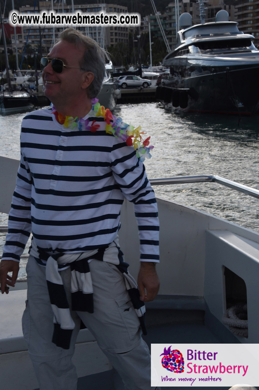 Boat trip with cool drinks & hot girls