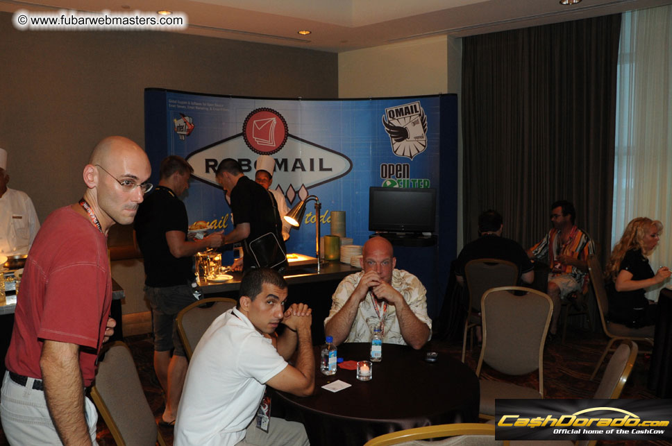 Dinner with the Pin-up Starlets of the 21st Centur