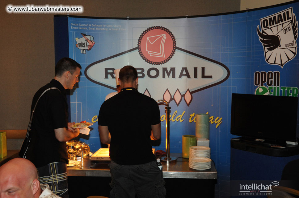 Dinner with the Pin-up Starlets of the 21st Centur