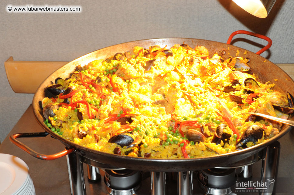 Dinner with the Pin-up Starlets of the 21st Centur