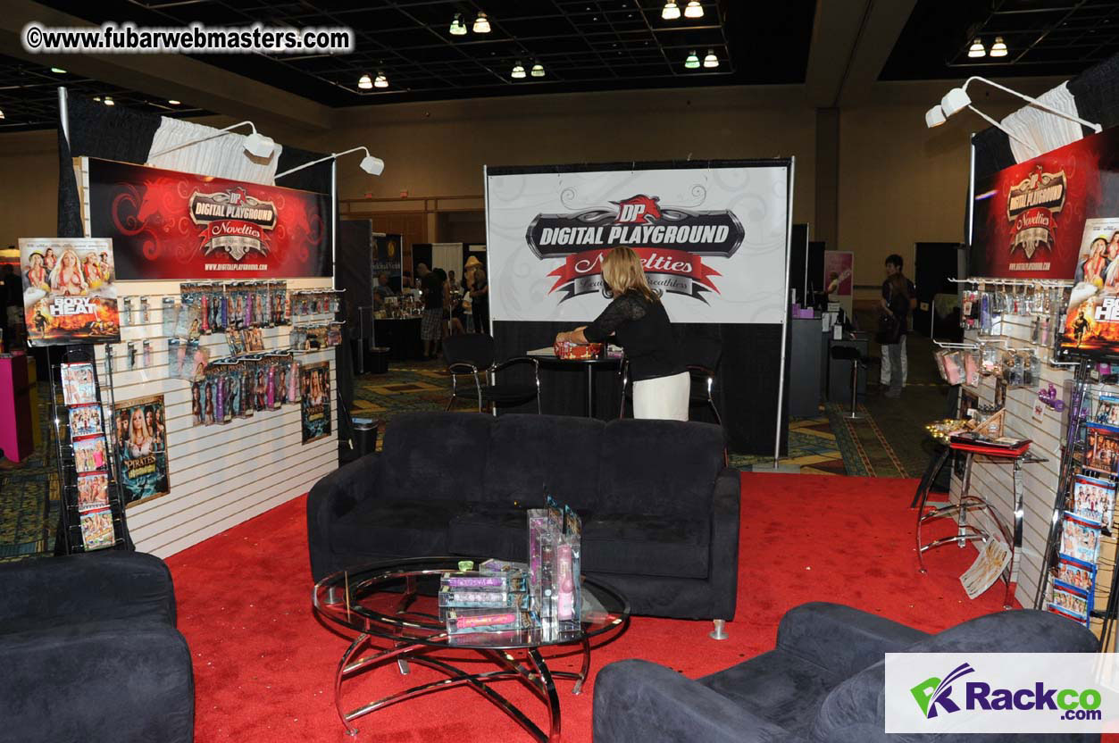 Novelty Exhibit Floor and Demo Lab