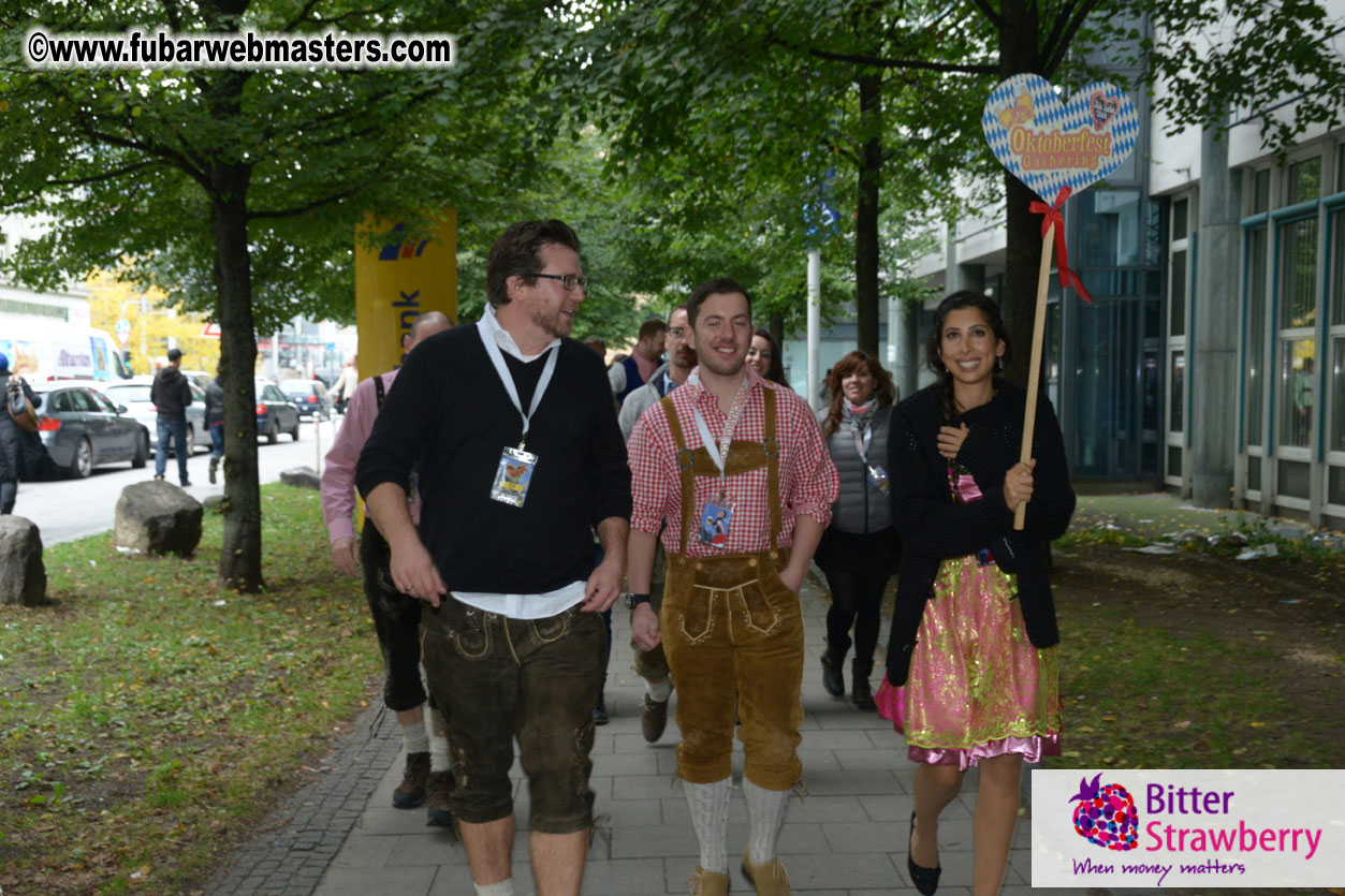 Beer tent seating in the legendary Hofbr?ñu Festze