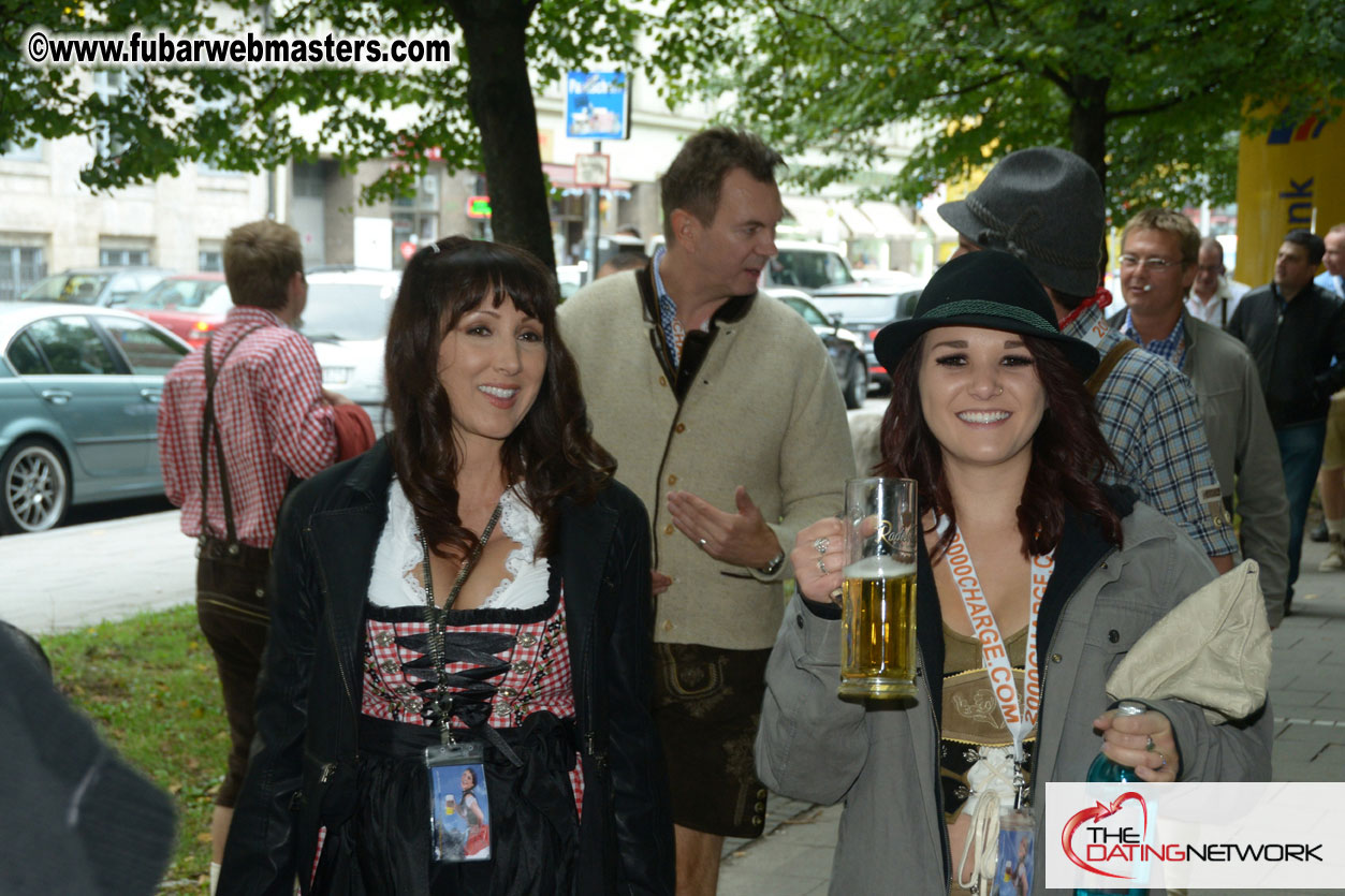 Beer tent seating in the legendary Hofbr?ñu Festze