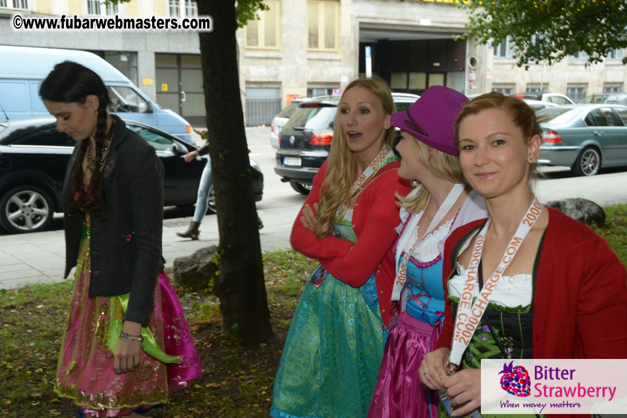 Beer tent seating in the legendary Hofbr?ñu Festze