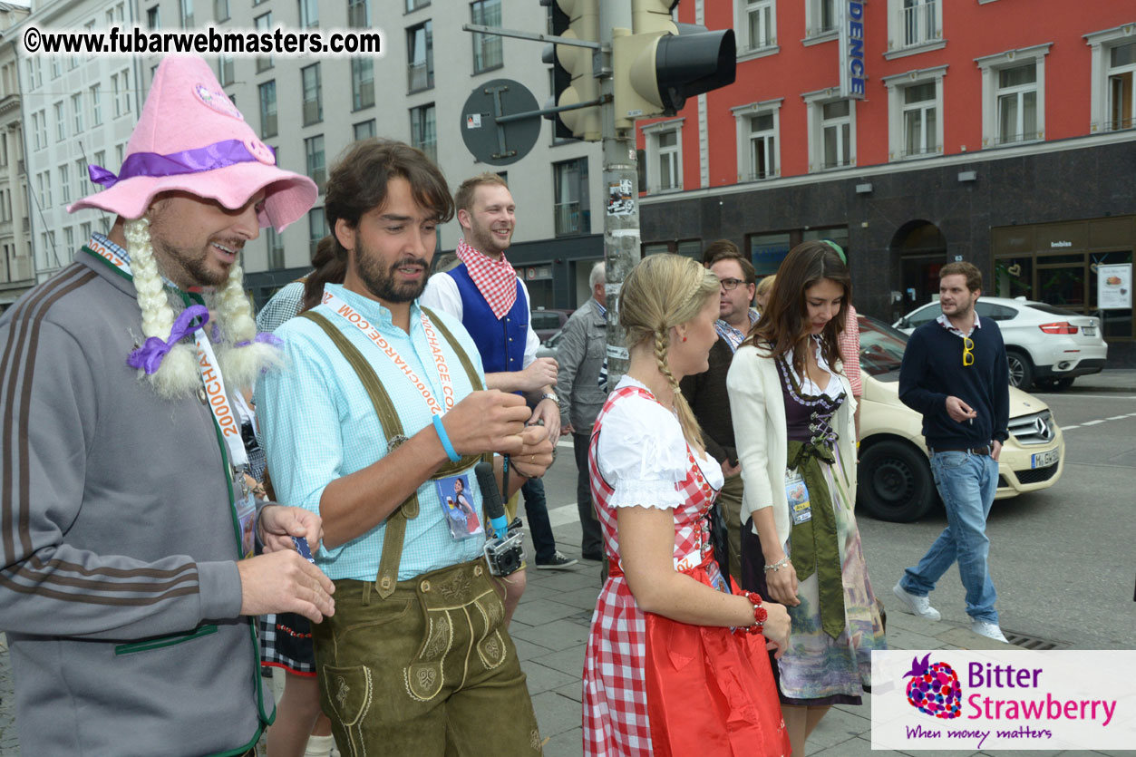 Beer tent seating in the legendary Hofbr?ñu Festze