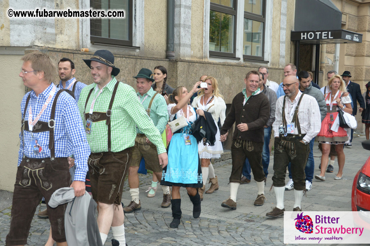 Beer tent seating in the legendary Hofbr?ñu Festze