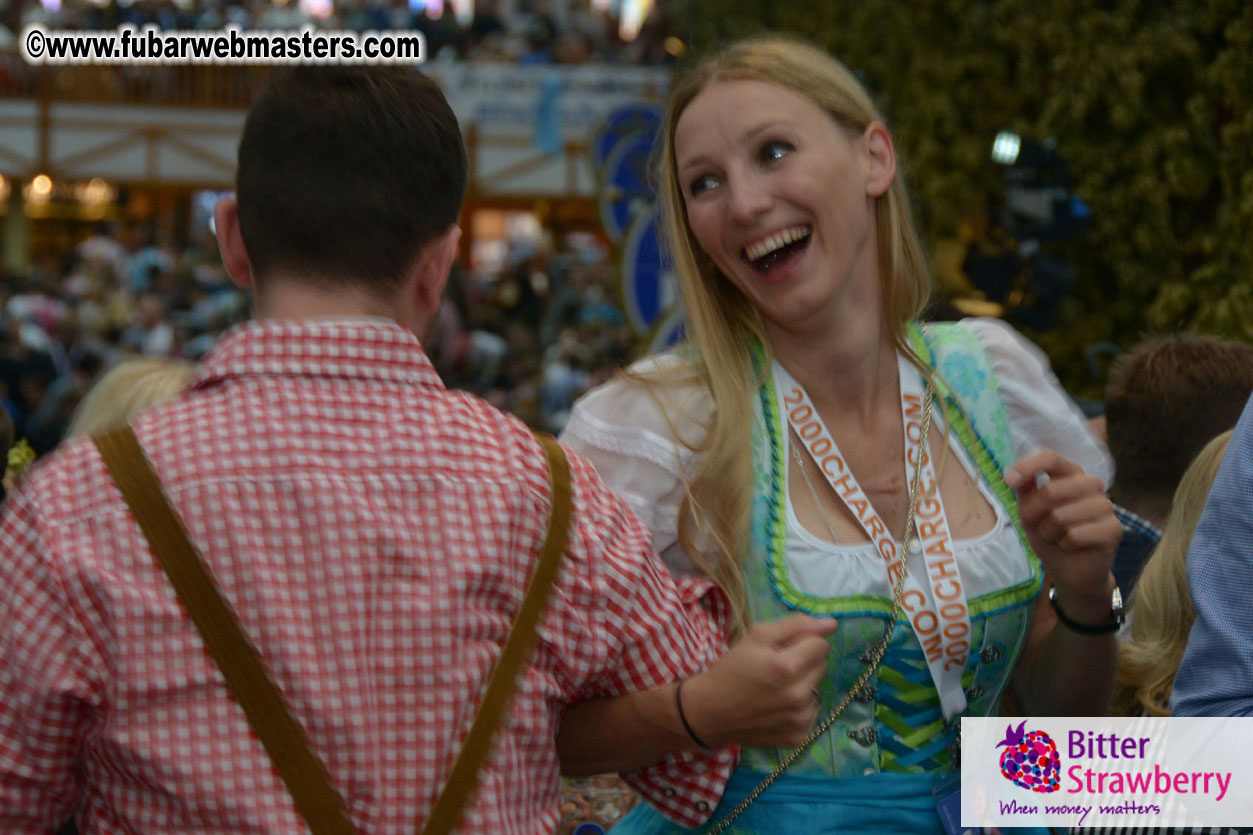 Beer tent seating in the legendary Hofbr?ñu Festze