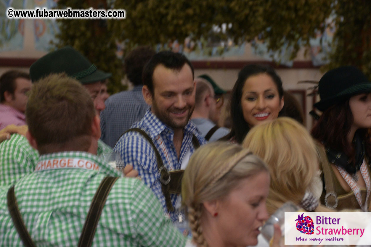 Beer tent seating in the legendary Hofbr?ñu Festze