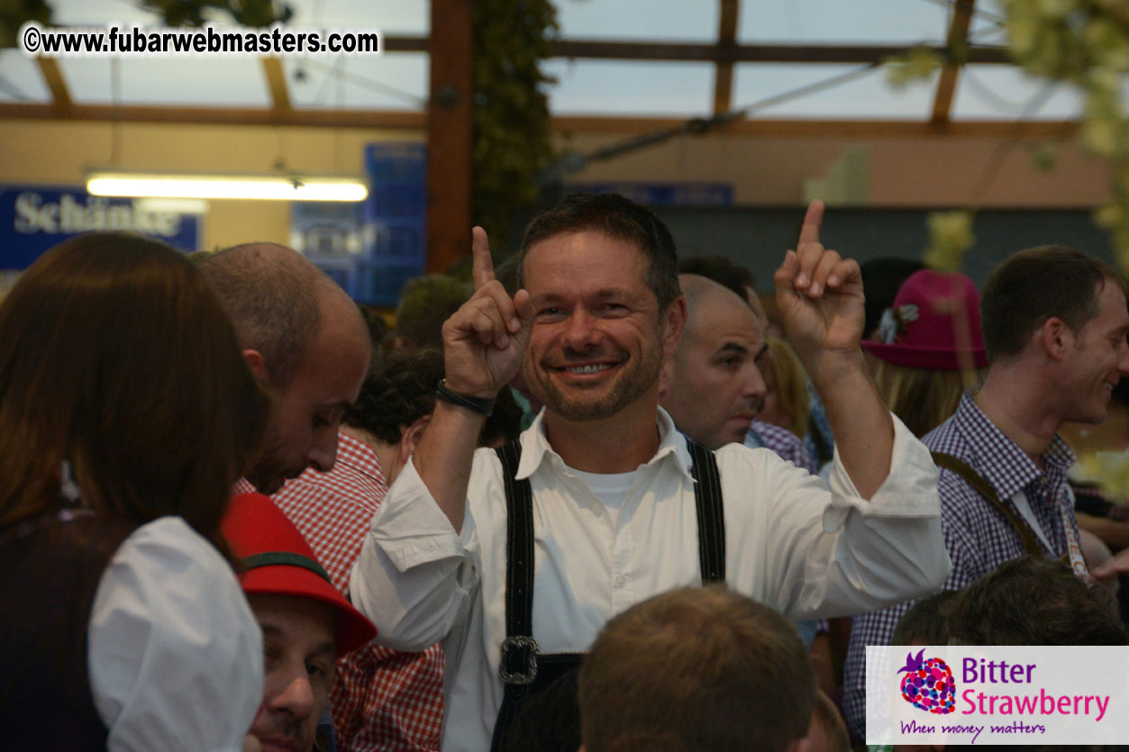 Beer tent seating in the legendary Hofbr?ñu Festze
