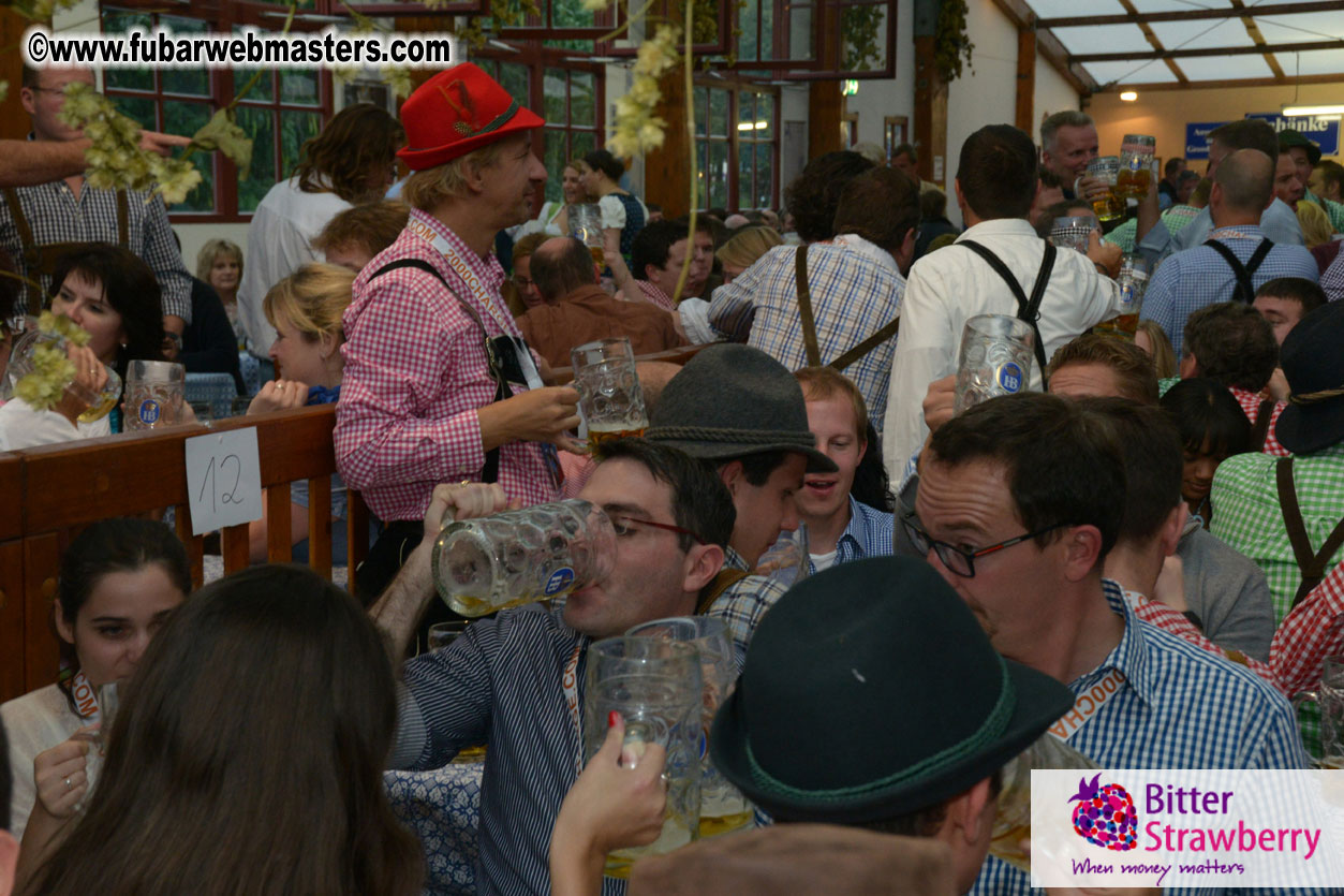 Beer tent seating in the legendary Hofbr?ñu Festze