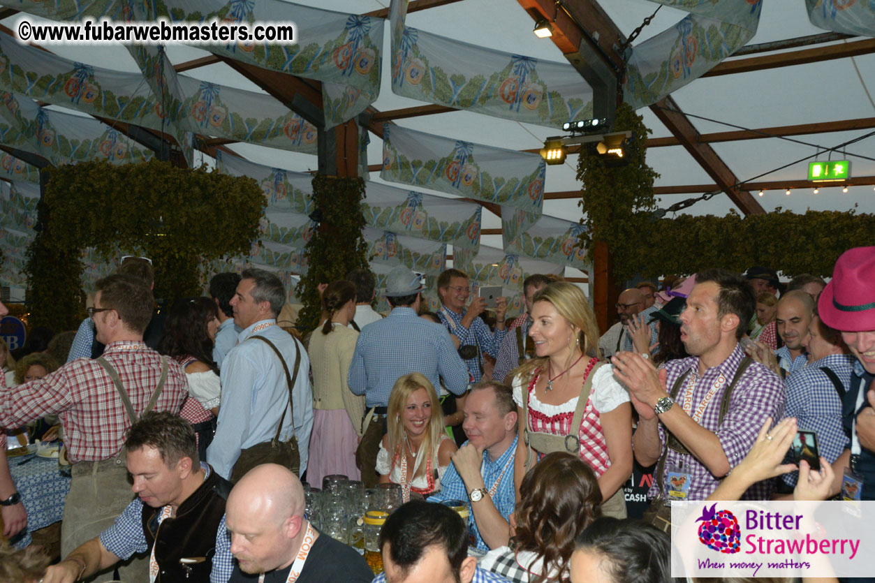 Beer tent seating in the legendary Hofbr?ñu Festze