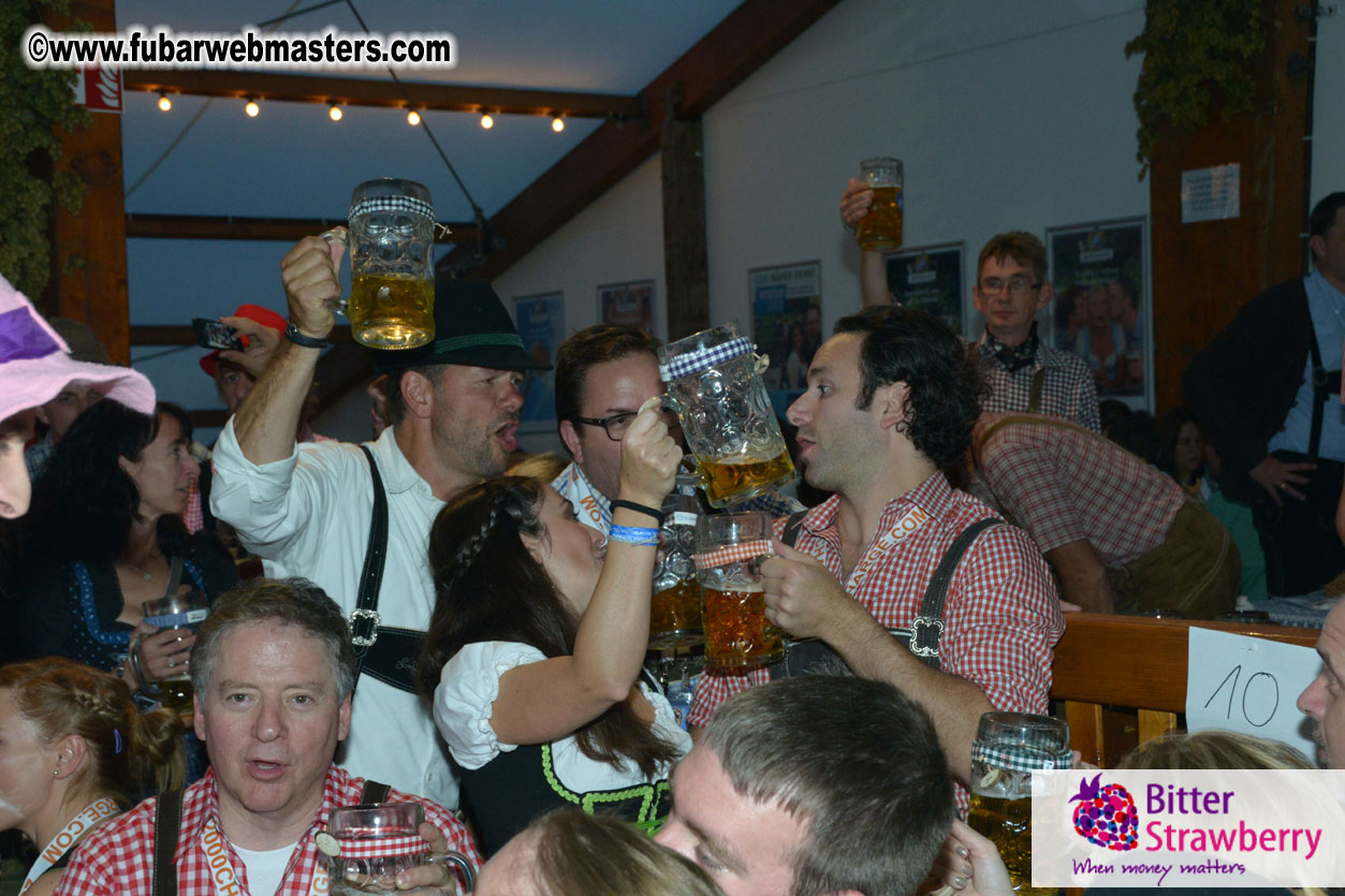 Beer tent seating in the legendary Hofbr?ñu Festze